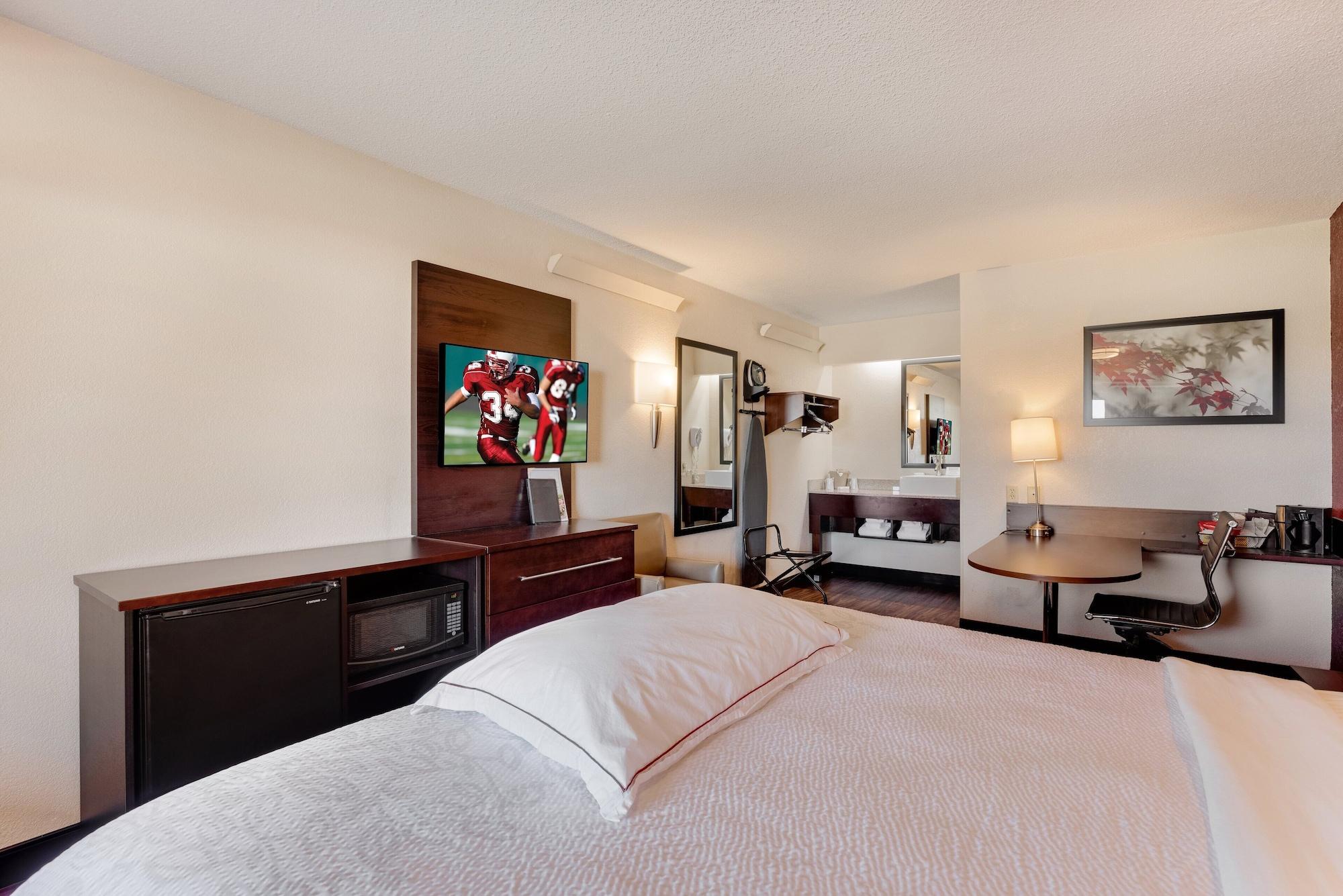 Hotel Super 8 By Wyndham Deerfield - Northbrook Exterior foto