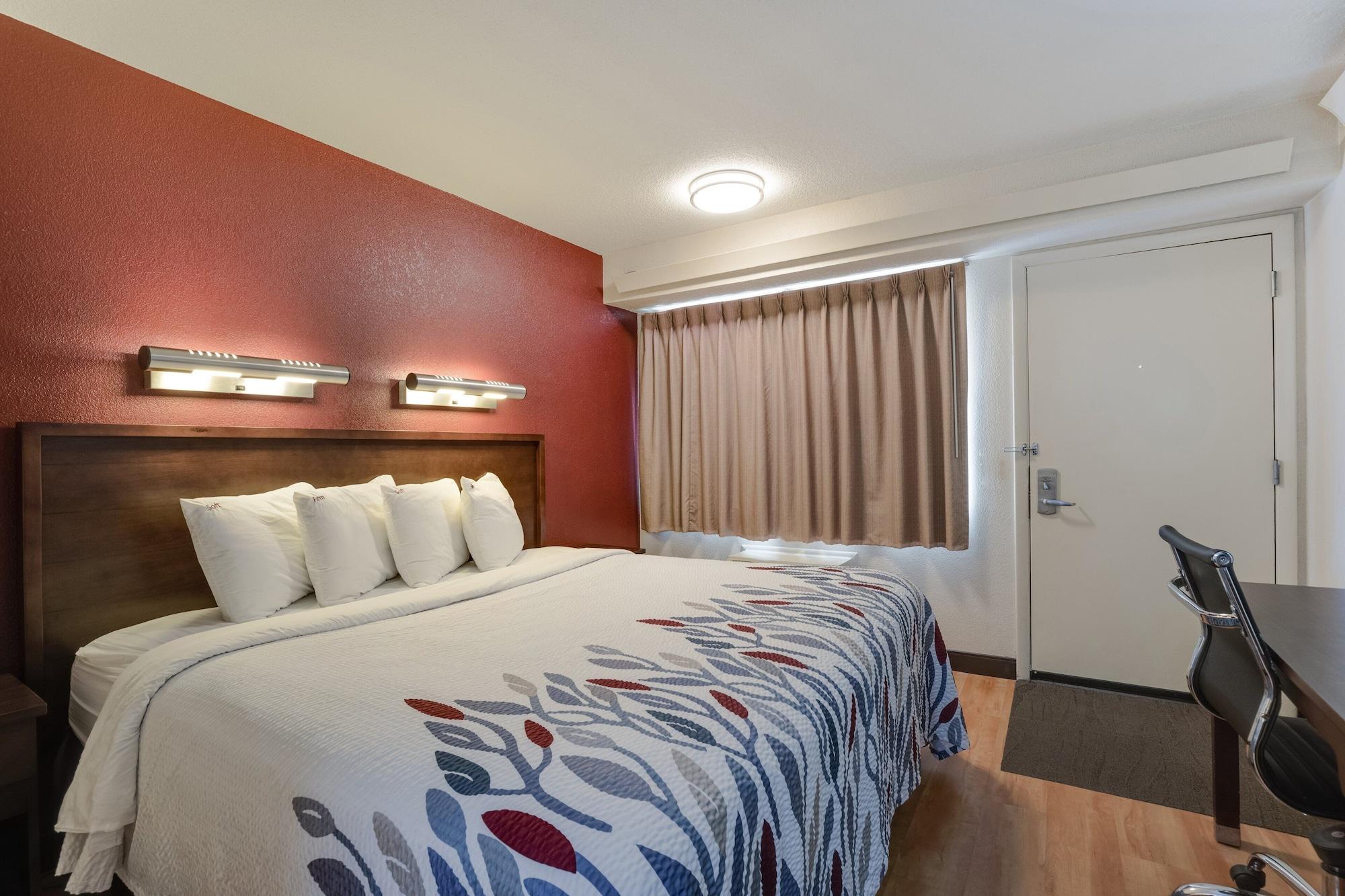 Hotel Super 8 By Wyndham Deerfield - Northbrook Exterior foto